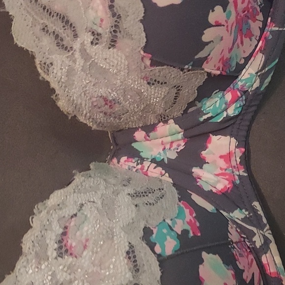 CANDIES BRA - Picture 2 of 4